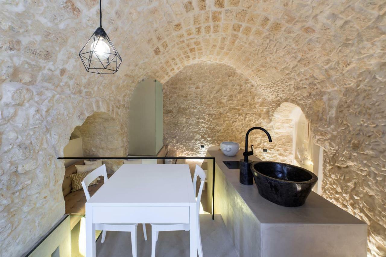 Vittoria Luxury Suite A Ostuni By Wonderful Italy מראה חיצוני תמונה